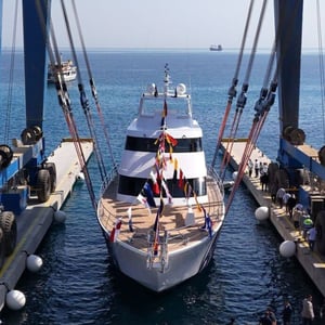 37m Custom South Red Sea Shipyard with two Smartgyro SG150 stabilizers installed